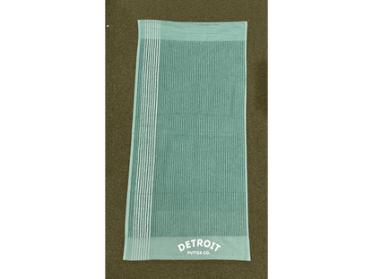 CLASSIC CADDY GOLF TOWEL 22" x 44"